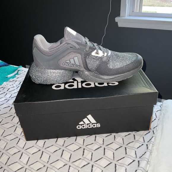 Adidas 9.5 Multi-Grey - Picture 4 of 4